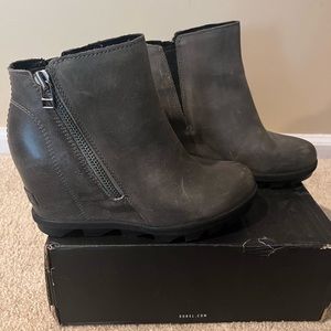 Sorel Joan of Arctic Wedge II Zip, Quarry, Size 7